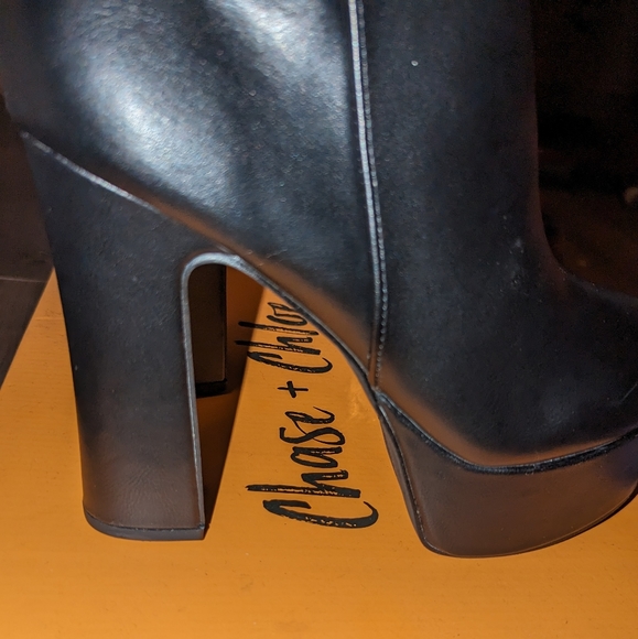 NWT Chase & Chloe Booties - Picture 3 of 8